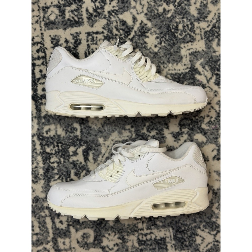 Nike Air Max 90 Sneakers Men Sz 12 Leather Triple White 302519-113 Gorpcore